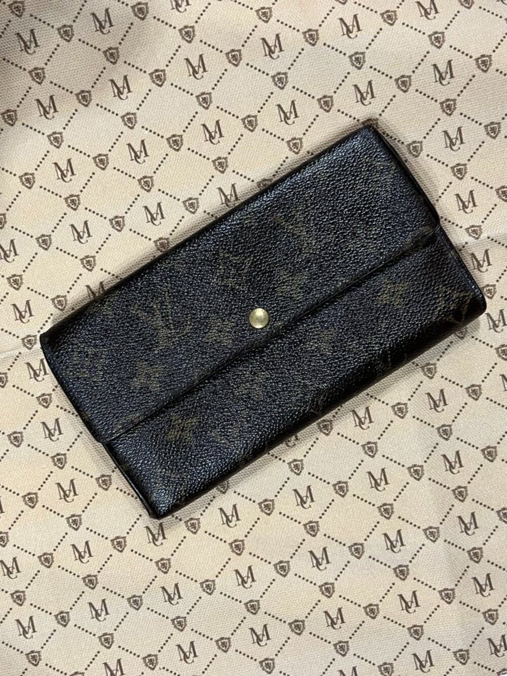 Authentic Louis Vuitton Vintage Leather LV Monogram Brown Sarah Long Wallet - Picture 2 of 5